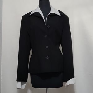 Jones NY Platinum Collection Fitted Modern Blazer.